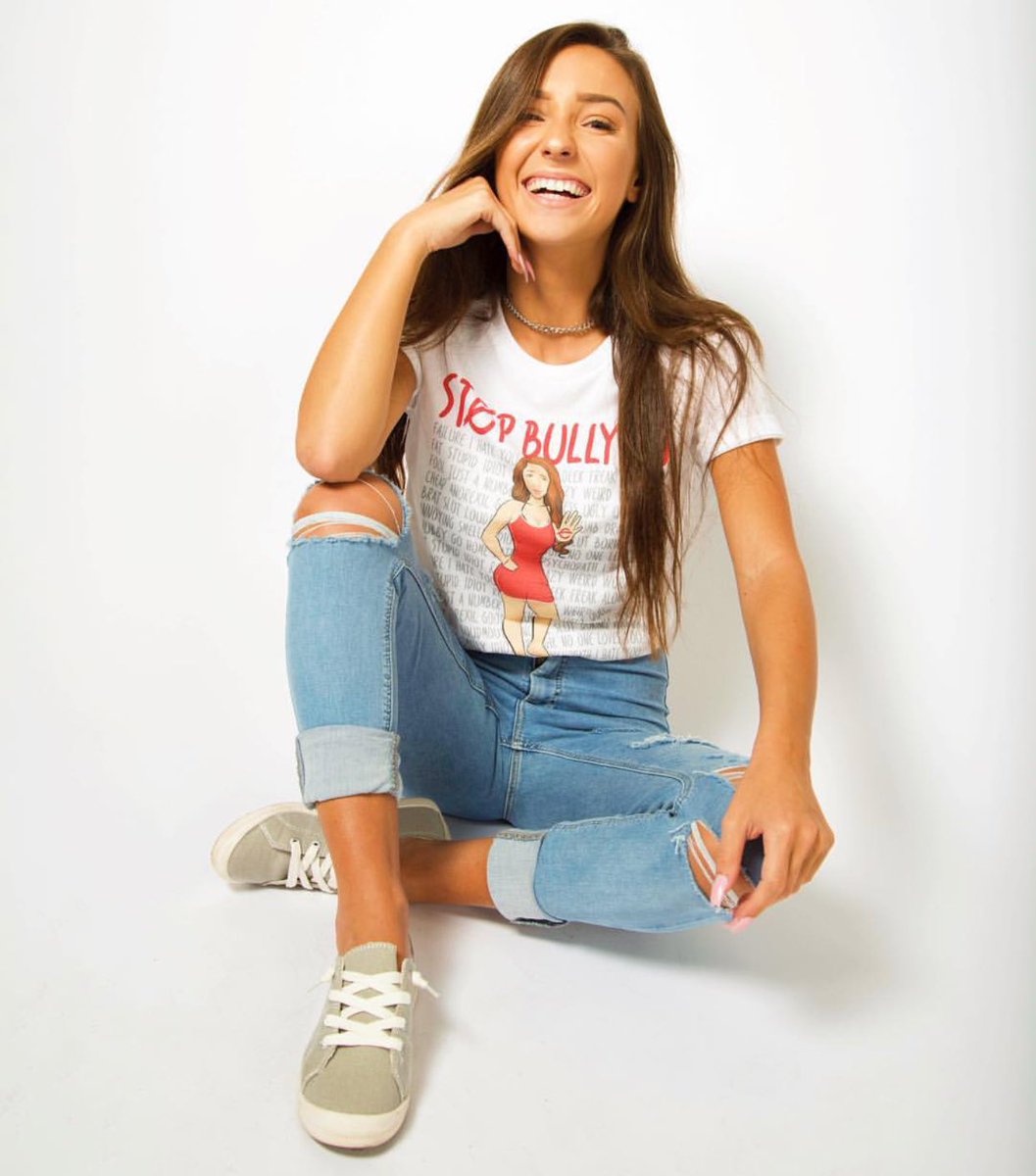 It doesn't matter who hurt you or broke you down what matters is what made you smile again✨