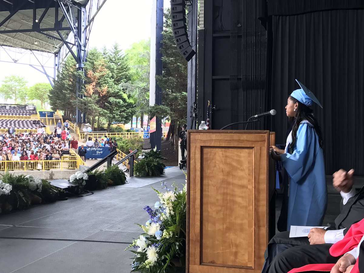justindavidwilk's tweet photo. More photos from @PotomacBlue @pshscl2k17 @PotomacPanther 2017 graduation ceremony! @C__2__ had the best stage entrance of the day! https://t.co/12bYz7azcN