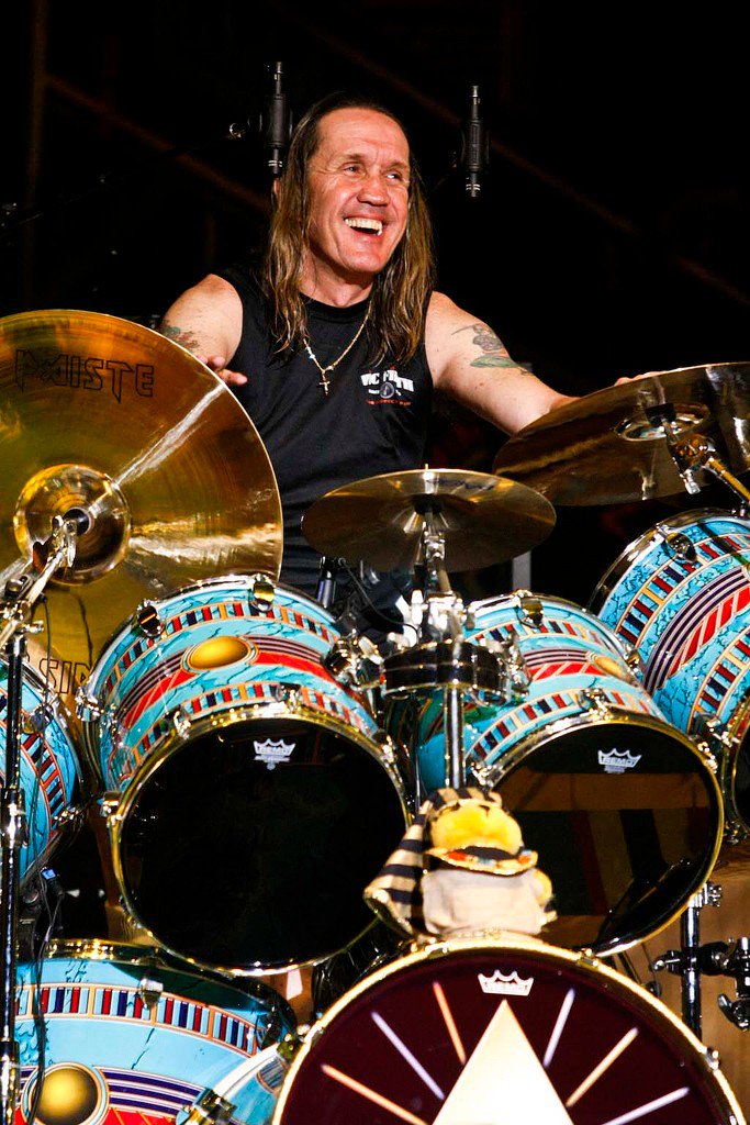 Happy 65th birthday, Nicko McBrain!
Please don\t retire from 