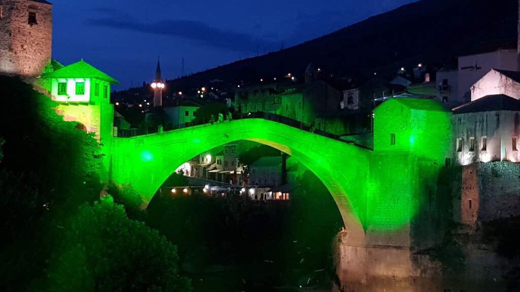Buildings across the world are going green for #WorldEnvironmentDay! Inspiring show of solidarity with the planet &amp; the need to protect it.
