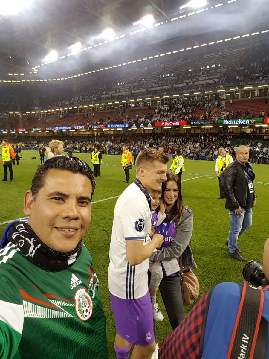 PasionWFM's tweet photo. El hombre de la noche @checo_godoy quien vivió la final de la @ChampionsLeague como nadie 

📻 96.9 FM https://t.co/RtpdsLBUq5