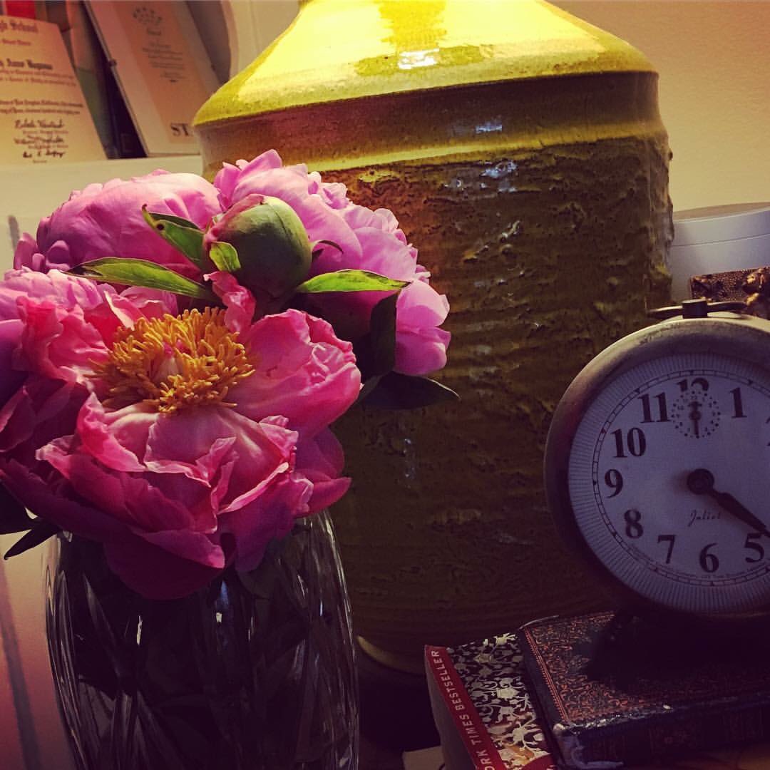 wepartini's tweet photo. I'm all about the flowers today. Pink peonies abound at Trader Joe's. #traderjoes #pink #peonies #wepartini #partini #flowers #alhambra https://t.co/26fuydytgA