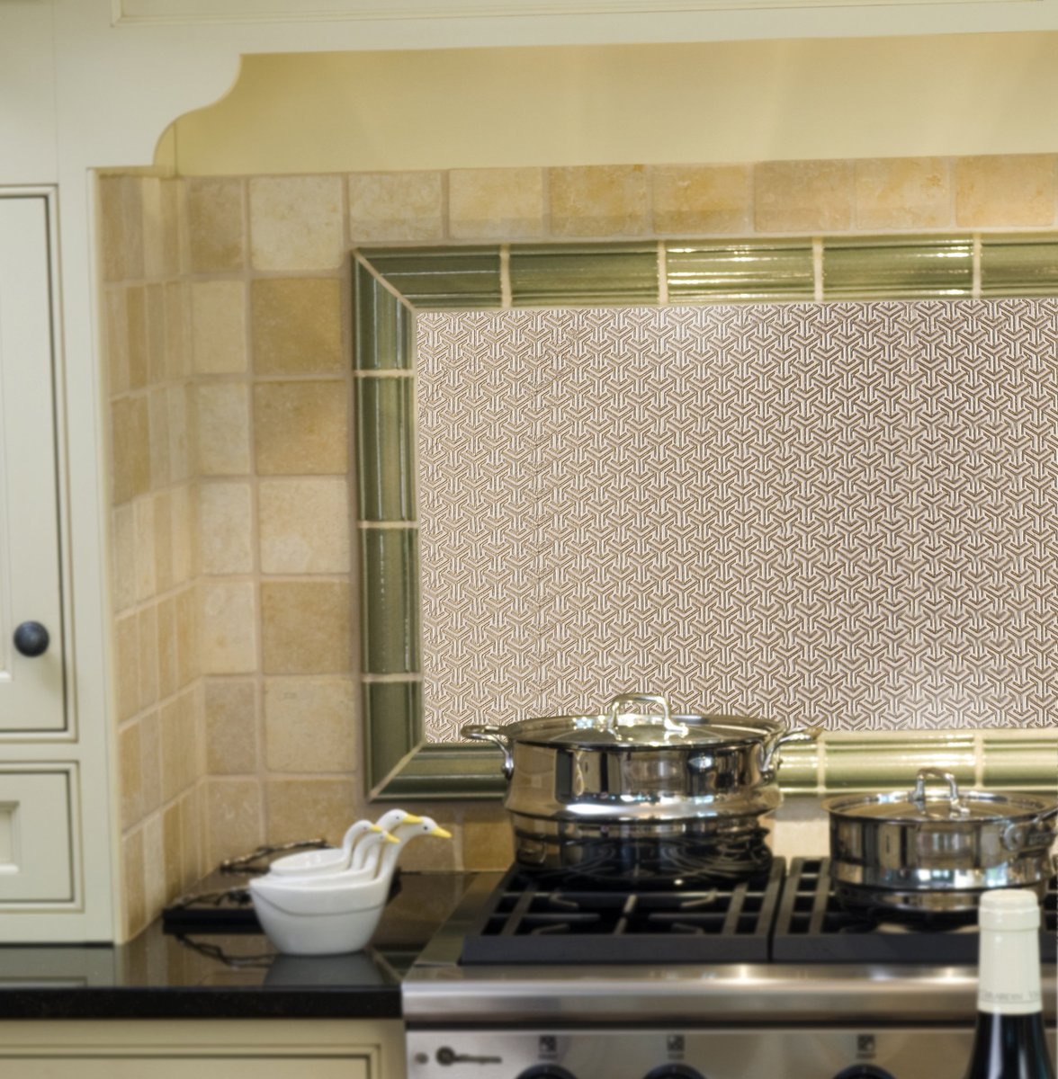elaluxtile's tweet photo. #etched #handcarved #handcarvedmarble #gold #golddecor #golddecoration #nyc #kitchen #kitchentile #backsplash https://t.co/UXCxMNesPR