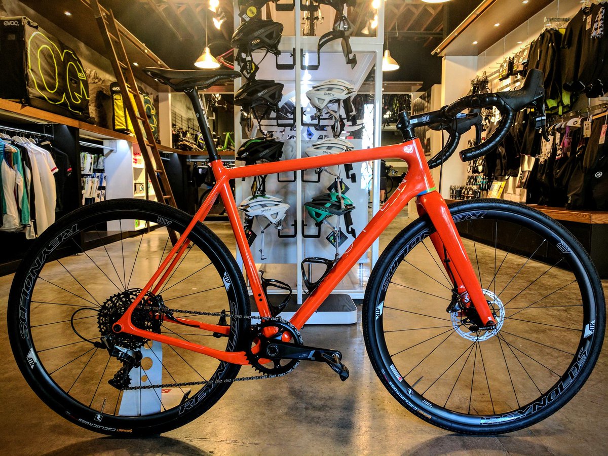 SpeedTheory's tweet photo. The finished OPEN U.P. of Mr. Brad Jacobs. A truly beautiful bike. #cycling #yyc #opencycles https://t.co/jVynPheEyo