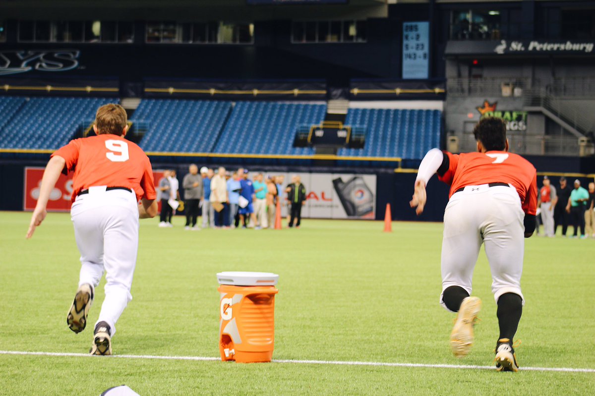 Shannon__Ford's tweet photo. Running for the scouts. #MLBPDP #Aspire #PlayBall https://t.co/SexvnevlkM