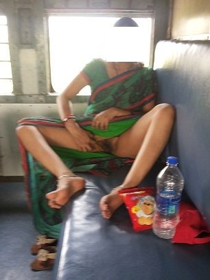 Preethi_swinger's tweet photo. @baanux @hanan_lesbi @vanithaselvi @priyabhabhi2 @Ramya121298 @Buvana71082040 @jayasri_tamil @Shalini123897 @sumathi22830777 @LAVANYAmam https://t.co/VwA6zlUA9A