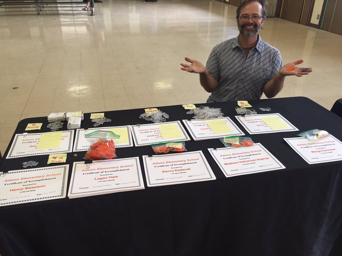 alzina_amy's tweet photo. Thank you @AdamsDesignSB for creating these amazing reading and math awards for our end of the year awards assembly! @RenLearnUS https://t.co/hDOYenXTlD