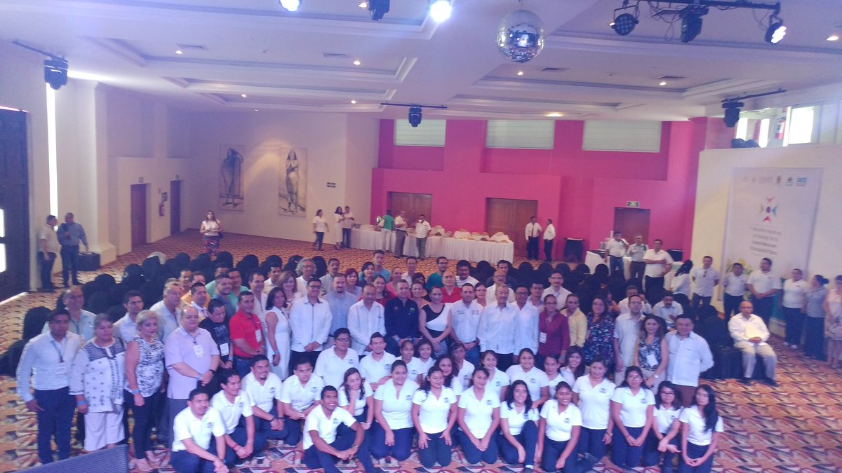 Cessarerm's tweet photo. En la primer reunión de trabajo para la licenciatura en Educación Física. https://t.co/2vPBUEjDog