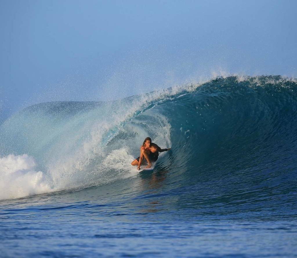 SumatranSurf's tweet photo. Photo π· from @philipp.eickelmann - Getting pitted at Lance's Left
#lancesleft #mentawai #mentawaiislands https://t.co/WHjnfBLGHs