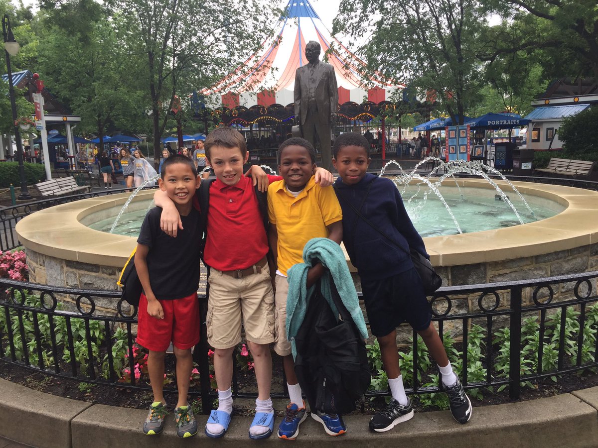 AllensScholars's tweet photo. Had a blast with these kiddos at Hershey Park today!! #weRMH #thesweetestplaceonearth #workhardplayhard π’π‘π« https://t.co/VGC2id3HDH