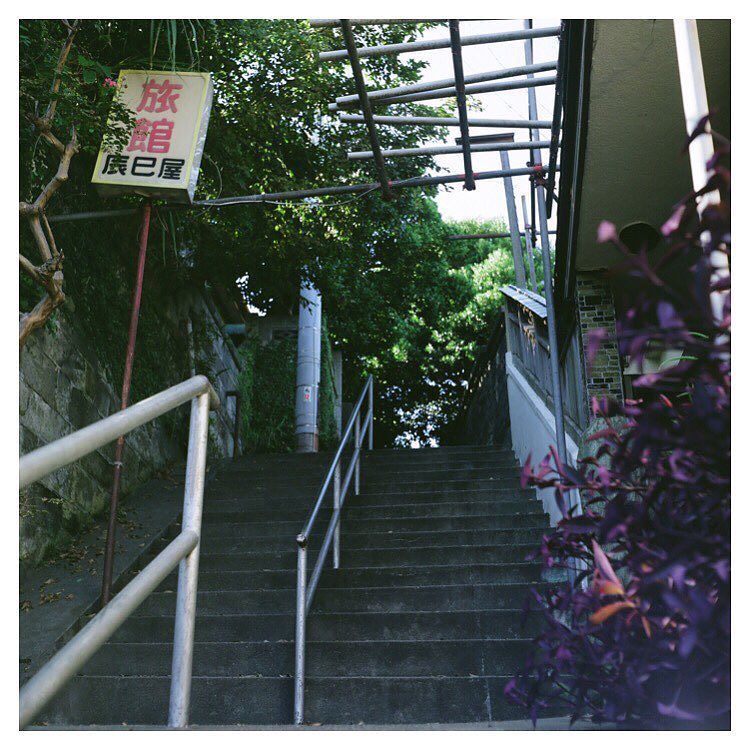 HisaFoto's tweet photo. 「三崎口」
.
.
.
#ローライコード #rolleicord #rolleicordiv #xenar #tlr #filmcommunity #hueart_life #shootermag #reco_ig #ig_ph… https://t.co/xPKnKia2rY https://t.co/YHiuZodwvj