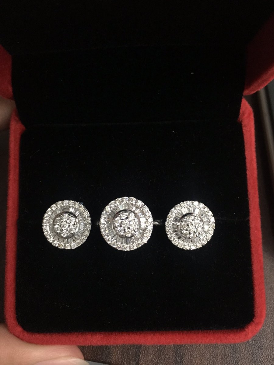 ashiyajewelry's tweet photo. Follow us on IG ❤️❤️❤️
#lovegemstones #jewelry #engagementring #weddingblog #authentic #diamondring #jewelrydesign #jewelrygram #igsale https://t.co/e1Mco2cPPM