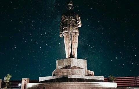 Hari Ini Akan Ada Peresmian Patung Raksasa #Soekarno Bersama Ibu Megawati Soekarno di Pertigaan Barat Perbatasan Kab. Blitar &amp; Kota Blitar💃💁