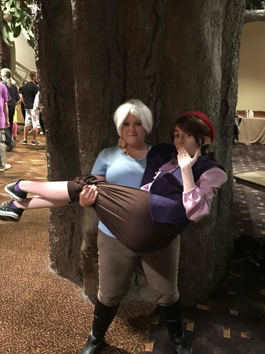 teacupbutterfly's tweet photo. Monstah!!!! #Criticalrole #piketrickfoot #colossalcon17 @TheVulcanSalute @samriegel https://t.co/9mLjtFHfGA