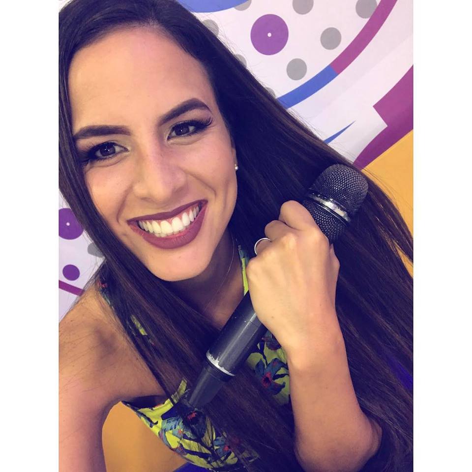 Combate_RTS_Ec's tweet photo. Nadie te igualara eres única e irreemplazable Nuestra eterna #ReinaDelPrimetime de todos los Ecuatorianos @DomeSprt 👑! https://t.co/13HHWBX8iJ