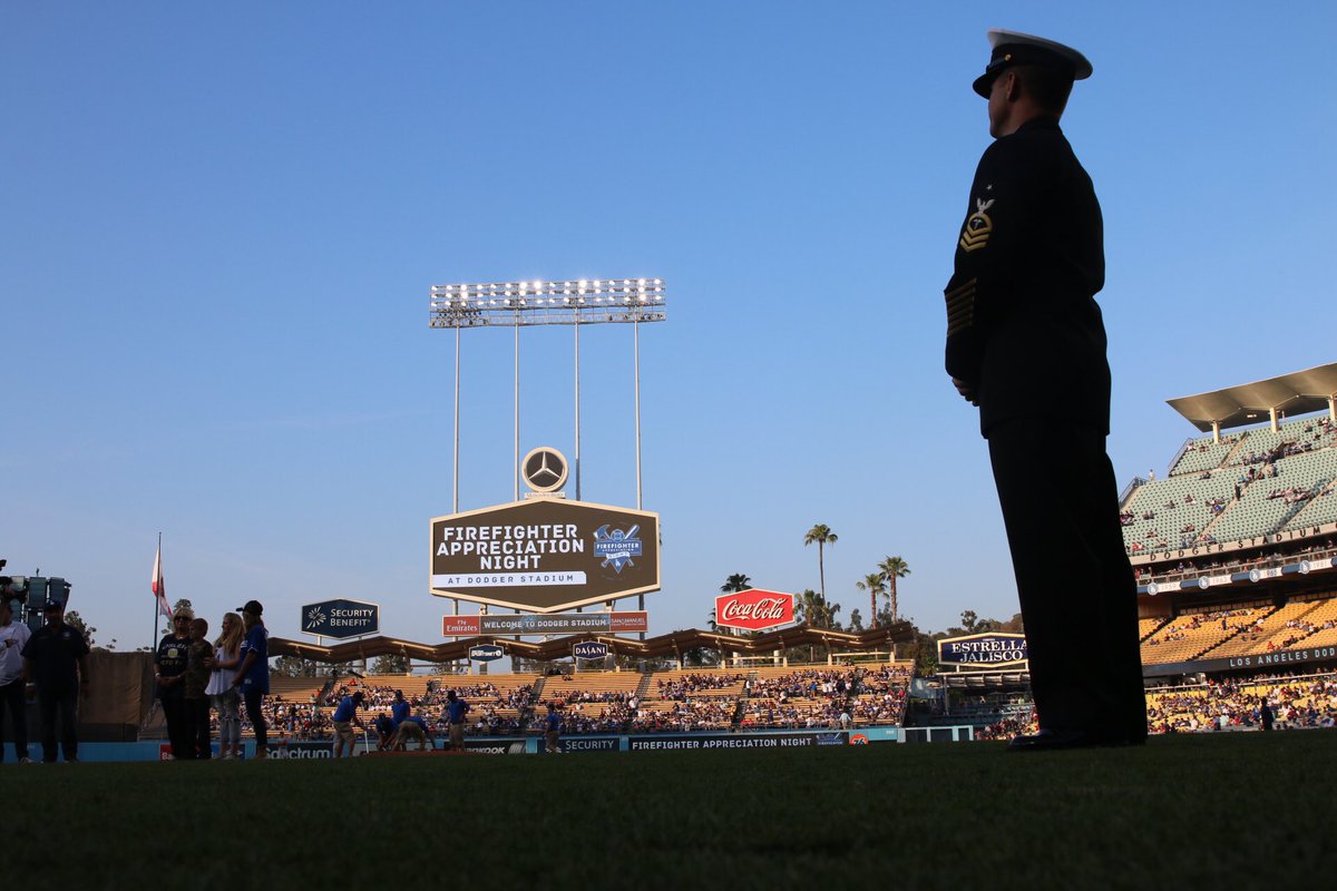 Chief Terrazas On Twitter The Dodgers Honor Hmcs Ret Lafd