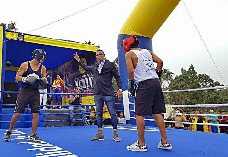 jonathanmaicelo's tweet photo. mi templo @FighterClubPeru .   a favor del DEPORTE y NO DROGAS..en la mencion INFORMES pulsea https://t.co/ULkoFyKtsR