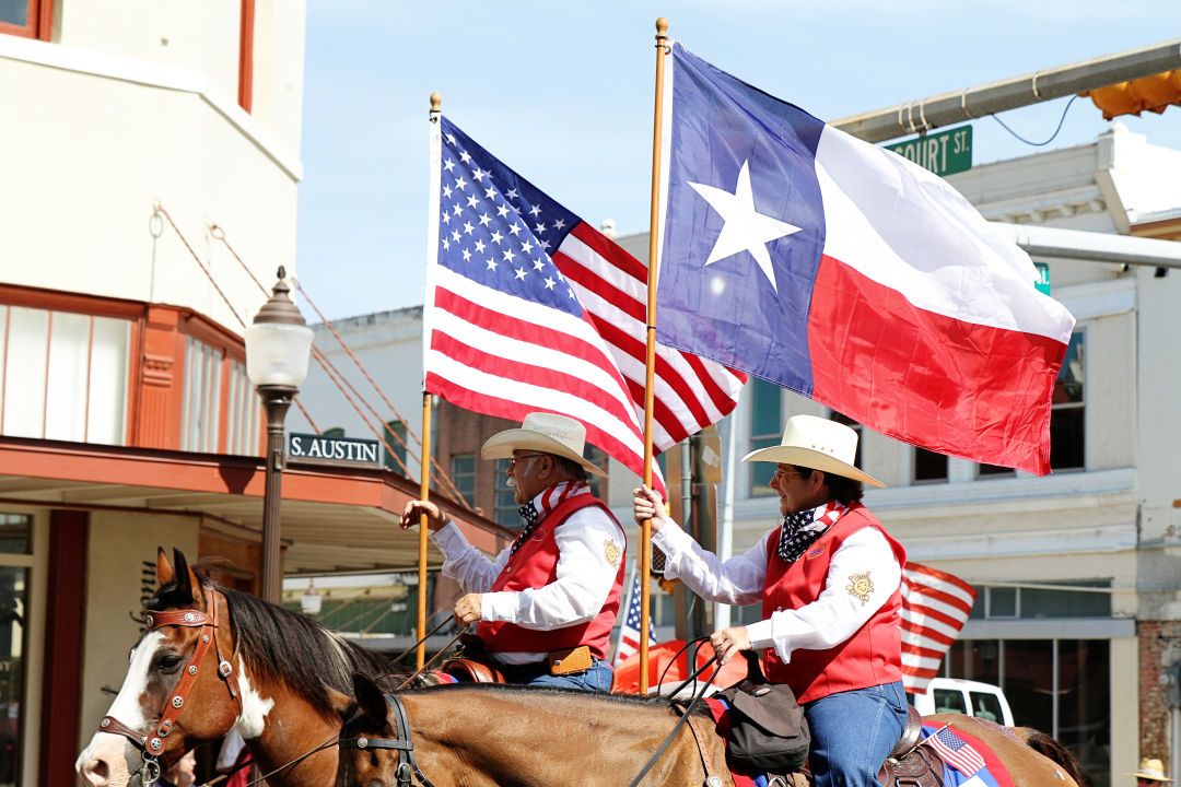 Celebrate the Independence Day Weekend in Seguin! #WorkHardCelebrateBig #SeguinItsReal buff.ly/2qQZruQ