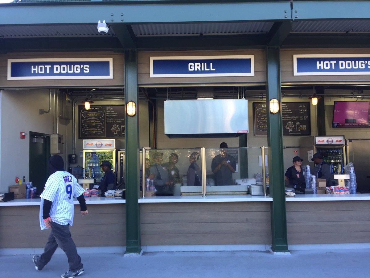 hotdougs's tweet photo. Let's eat the sausage, let's beat the fish! Let's go @Cubs!! @LevyRestaurants
#BudweiserBleachers #ThatsCub #Platform14 https://t.co/LfoS5jfxia