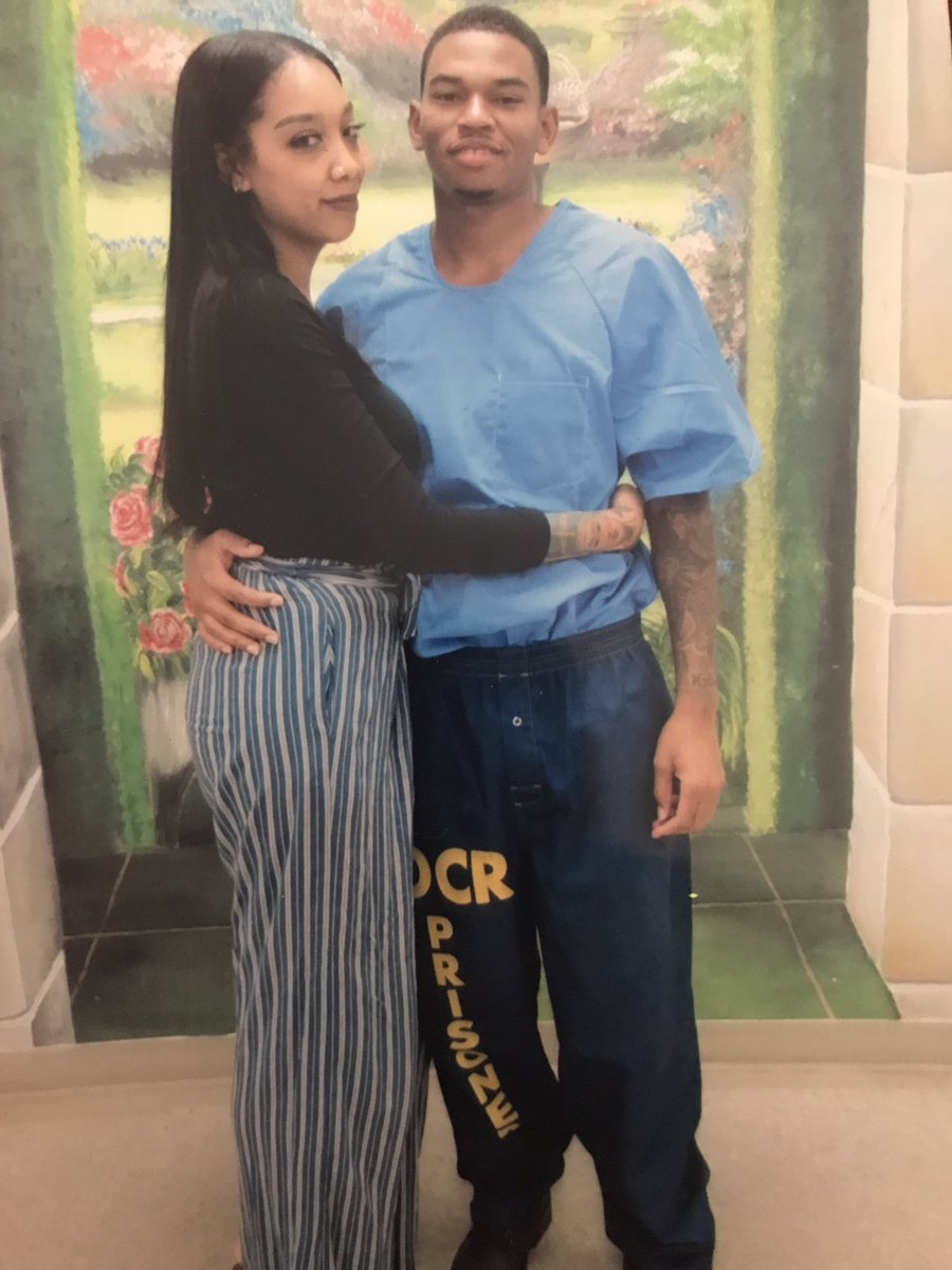 LMJbabyy's tweet photo. And I love you enough to stick with you through yo darkest days😘💘 @WaseemAOB #freewaseem https://t.co/3MKC7flDJz