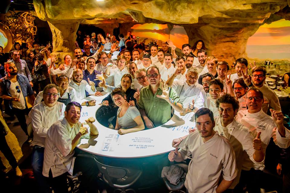 raquelrosemberg's tweet photo. Buenos Aires visita Barcelona https://t.co/AL7RDRincP
@GCBA @gcba @teguirestaurant @germantegui @dlipo77 @MartinMilesi @pazlevinson https://t.co/nZX9Ate2sX