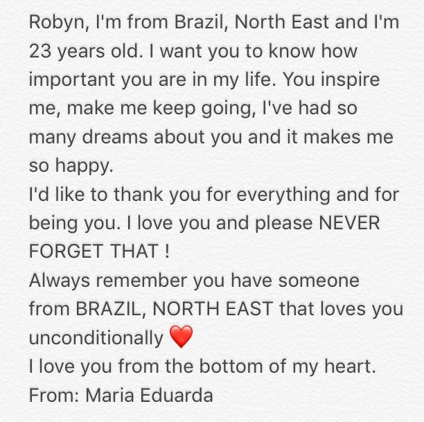 BarbzLatinAmeri's tweet photo. Robyn, if you see this, please don't ignore 😔🙏🏼 
I love you from the bottom of my heart ❤️ @rihanna https://t.co/mE0vhk1JAB