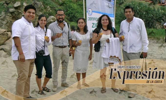 ExpresionCosta's tweet photo. New post (Comités de Playas Limpias de Oaxaca participan en encuentro nacional) has been published on Expresió ... - https://t.co/8gh54a8GvV https://t.co/7Dnqql10aT