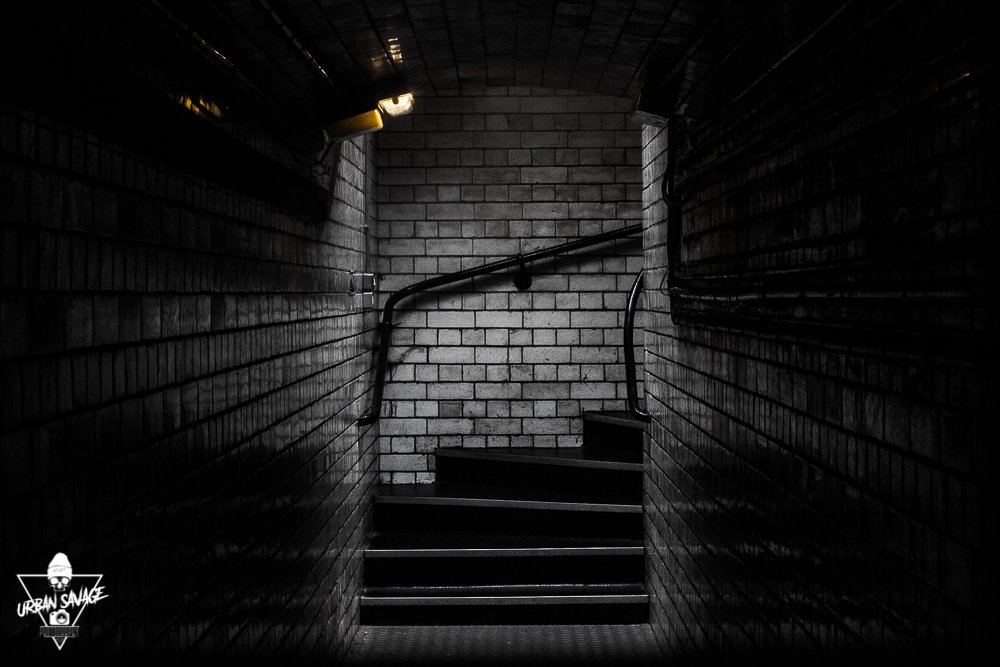SinisterArts85's tweet photo. Judgement time #lawcourts #steelhouselane #igb_meet_lockup #brumisbrill #urban_savage_photography #PeakyBlinders #hiddenbrum #photography https://t.co/KLcHSgdfLd