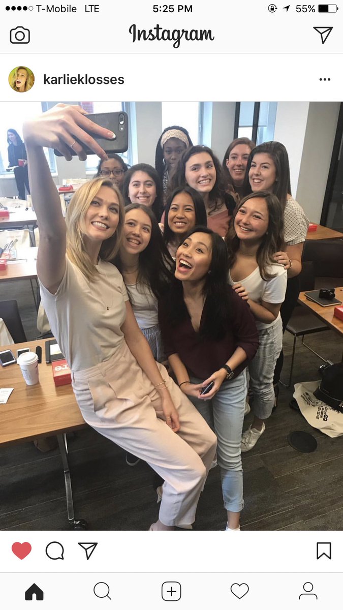 SimplySelin's tweet photo. today gave me a glimpse into the dream job i hope to have someday. thank you @TeenVogue @karliekloss  @ElaineWelteroth @heymichellelee 💛💛💛💛💛 https://t.co/FFVEp0fAYS