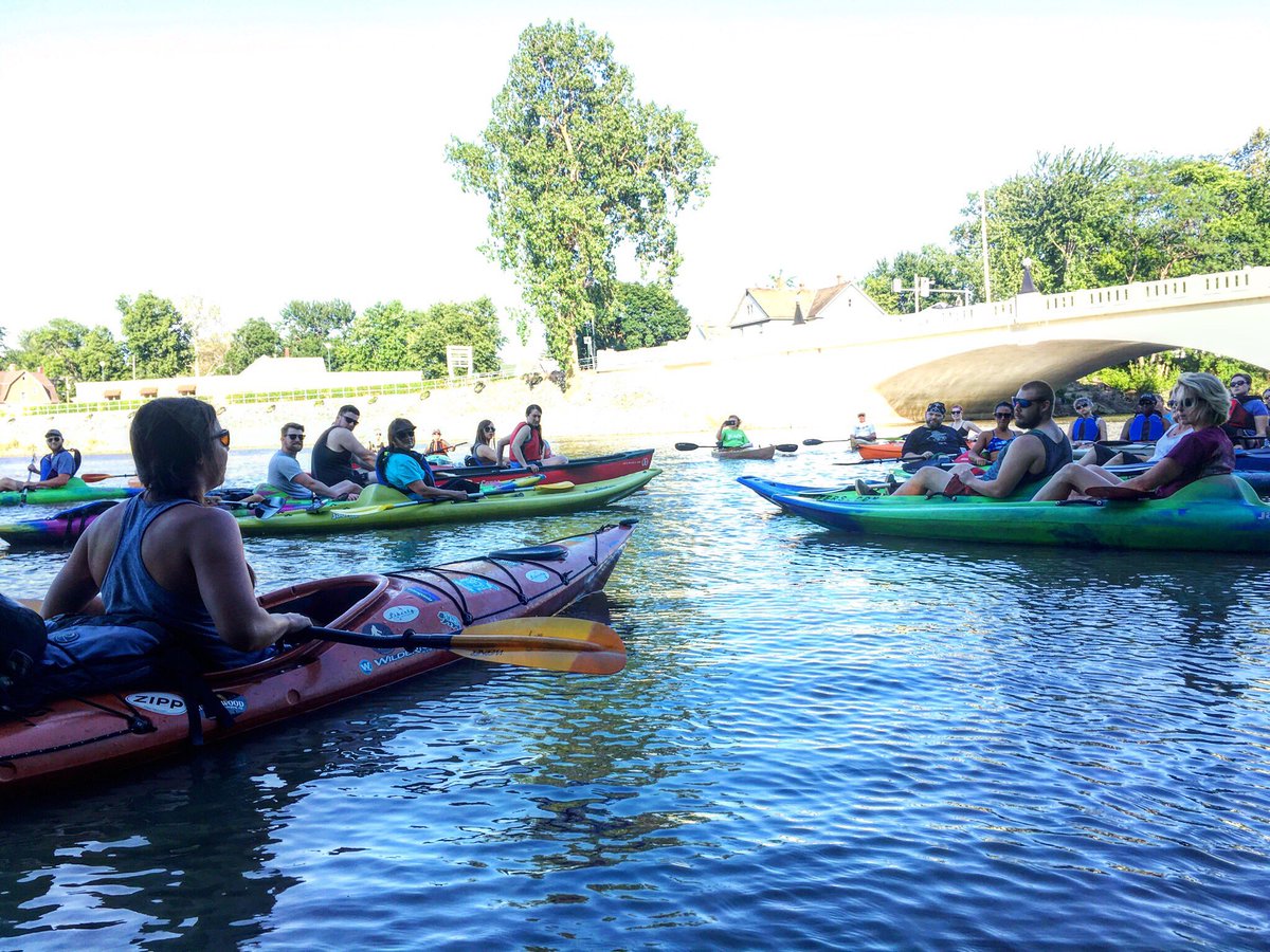 RiverfrontFW's tweet photo. Enjoying another incredible Margarita Monday on our rivers with Eden! #PaddleFW #RiverfrontFW https://t.co/pz71UFbGNX