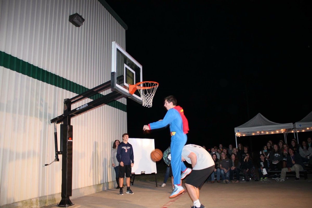 COFStudents's tweet photo. Looking forward to crowning a new Dunk Champ this week at Summer5!
🏀🏀🏀🏀🏀🏀🏀🏀🏀🏀🏀🏀🏀
Service kicks off at 6:30, dunks to follow!
#summer5 https://t.co/QAWLso7SO3