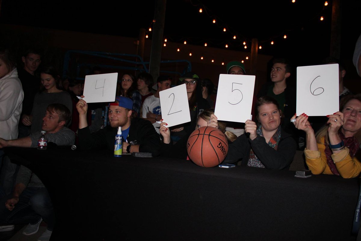 COFStudents's tweet photo. Looking forward to crowning a new Dunk Champ this week at Summer5!
🏀🏀🏀🏀🏀🏀🏀🏀🏀🏀🏀🏀🏀
Service kicks off at 6:30, dunks to follow!
#summer5 https://t.co/QAWLso7SO3