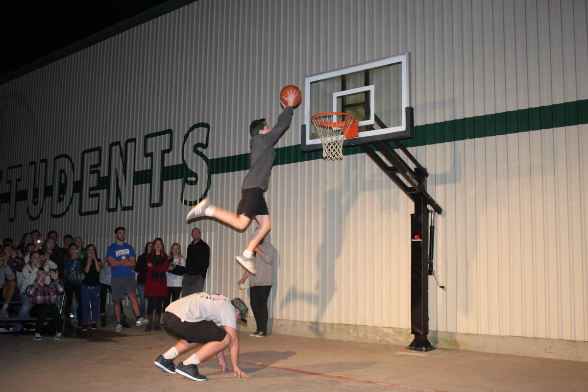 COFStudents's tweet photo. Looking forward to crowning a new Dunk Champ this week at Summer5!
🏀🏀🏀🏀🏀🏀🏀🏀🏀🏀🏀🏀🏀
Service kicks off at 6:30, dunks to follow!
#summer5 https://t.co/QAWLso7SO3