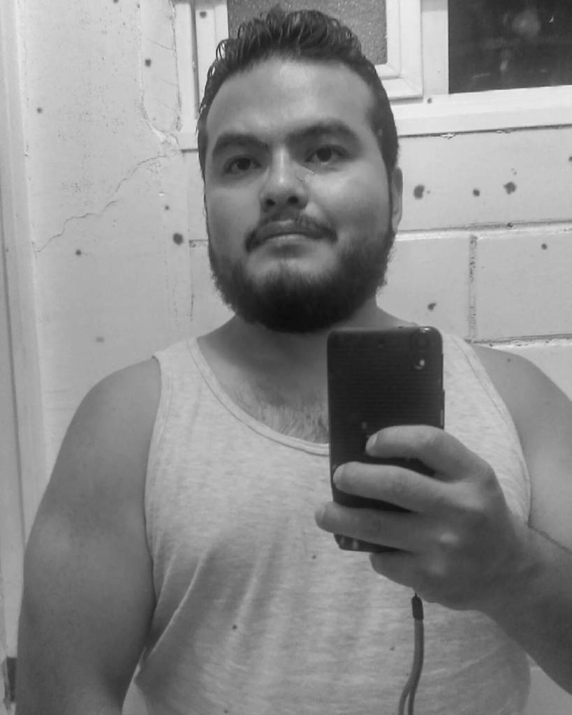 titan_calva's tweet photo. 😎
.
#blackandwhite #byn #bnw #blancoynegro #beard
.
#insta #pictureoftheday #instagood #like4like #instalike https://t.co/c1vDfqm9jr https://t.co/W5TaacqFHw