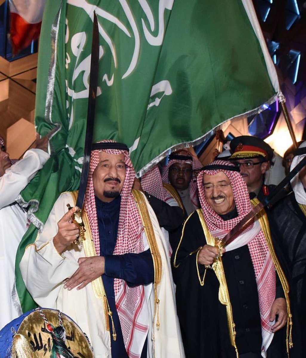 ts77ts's tweet photo. #صباح_الاحمد_يحل_الازمه
عز الله ماهو مقصر يقدم مصلحة اخوانه ع صحته 
الله يكتب اجرك ويحفظك للكويت واهلها يارب 🇰🇼🇸🇦 https://t.co/cjQXYvcuqZ