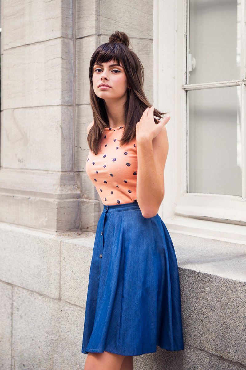 SigneLocal's tweet photo. Notre billet sur les tendances #mode locales pour le printemps/été 2017 >> https://t.co/ca4rC920pt |#modelocale #signelocal |Photo: @Meemoza https://t.co/kAvg01ann9