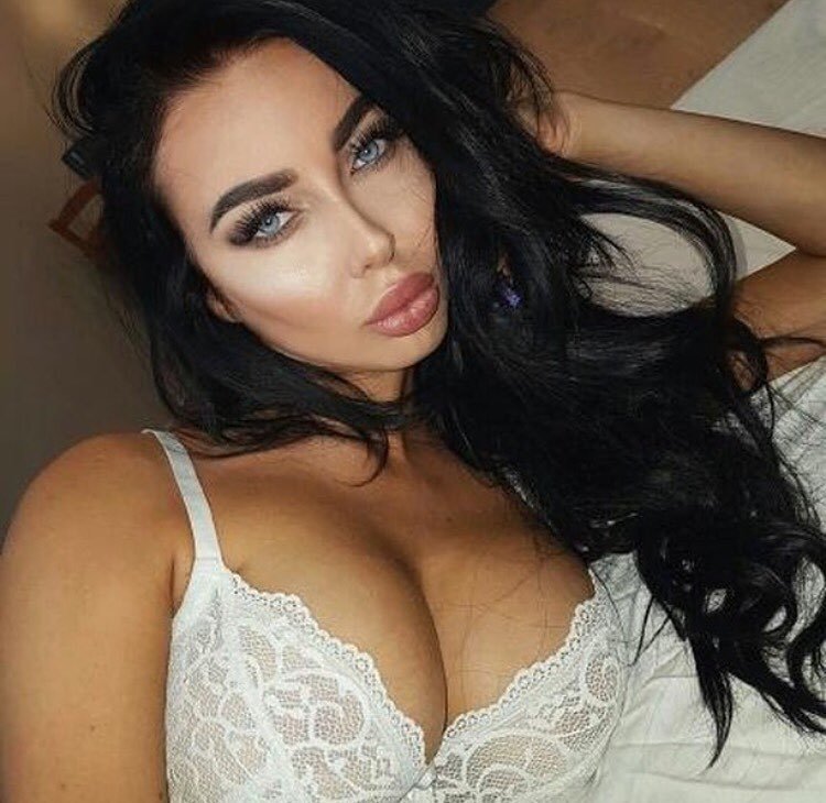 LiefdeVrouwen's tweet photo. Retweet als je ook nog wakker bent..😏😏 #Erotiek #Daten #Seks #Sex #Porno #Porn #Geil #Neuken #Ero #Intiem https://t.co/6o6xCk6Y6z