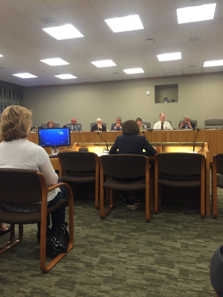 Governor Brown kicks off public comment on HB 2017. Free flowing traffic soon. #orleg