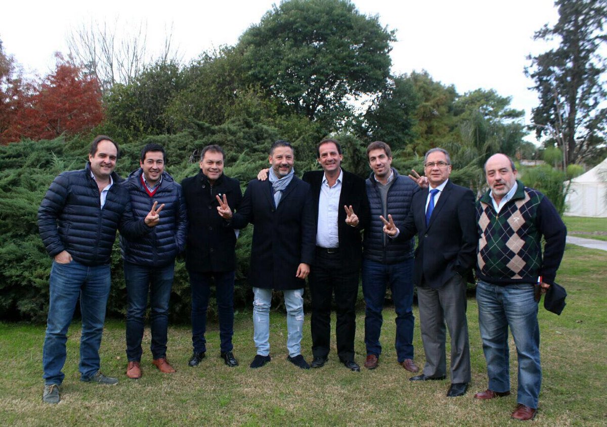 ArielSujarchuk's tweet photo. Hoy ratificamos que los intendentes de la 1ra sección electoral queremos la unidad del peronismo y a @CFKArgentina de candidata. https://t.co/Vw1kGDCc80