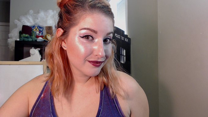 Wahooo! I'm finally heeeerreee!!  https://t.co/mp8SXn1mor https://t.co/4MpuX7mI3s