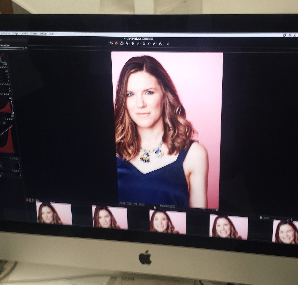 LauraGBradbury's tweet photo. Shooting new #headshots today with #DavidMuller! 📷🙆 
#saycheese #actress #headshot #LA #actorslife #Hollywood @davidmuller https://t.co/ziqxoHHBjh