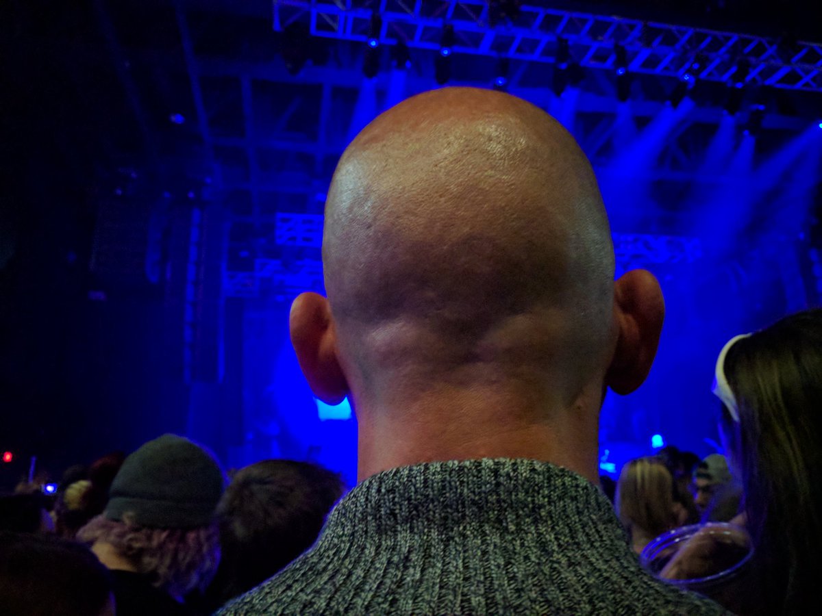 sandytoessandy's tweet photo. My view #volbeat https://t.co/2LmyLHQgLL