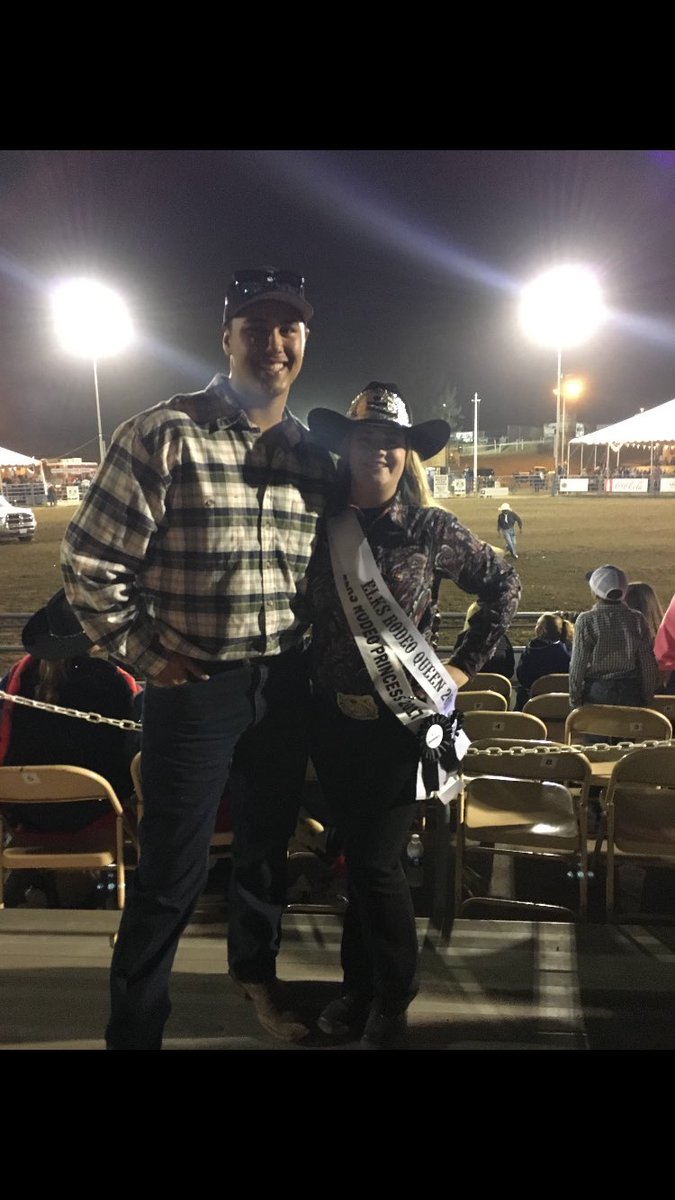 MADHALL99's tweet photo. Rodeo was awesome!!! These girls are amazing 😉 The support was overwhelming. Thank to everyone 😍😘👑👑 https://t.co/T9cu77LmIh