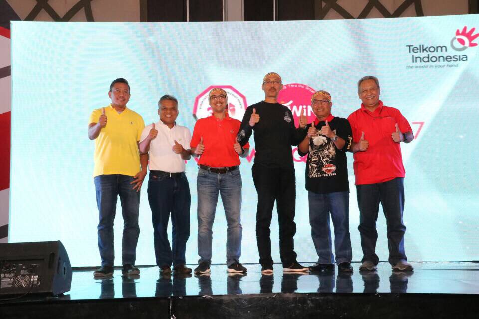 dws_funky's tweet photo. Launching CRUISER, deployment monitoring apps for CNOP Telkom - Telkomsel 👍 https://t.co/yE872E12rU