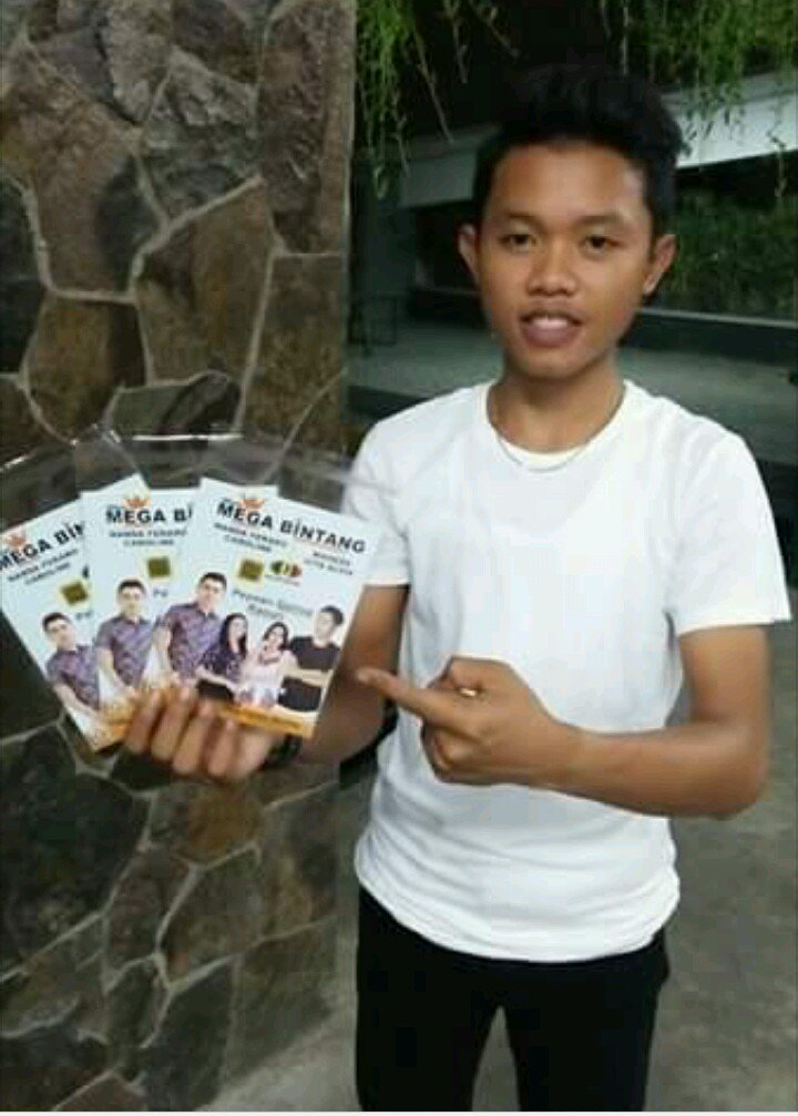 assalamualaikum warahmatulahi wabarakatuh  salam  satu jiwa satu nusa untuk sahabatku firdauslova  indonesia dan luar negeri <a href="/FirdauslovaHk/">ugiek</a>