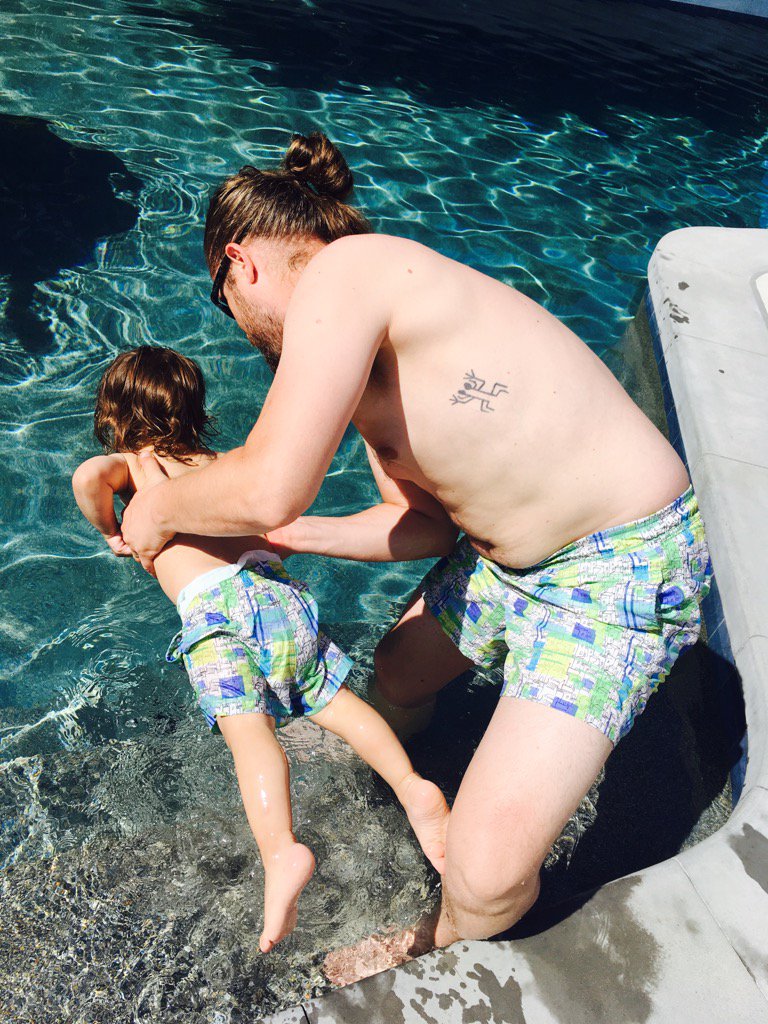 Matching swim trunks for the guys <a href="/OndadeMar/">OndadeMar</a> 🌴☀️🇨🇴