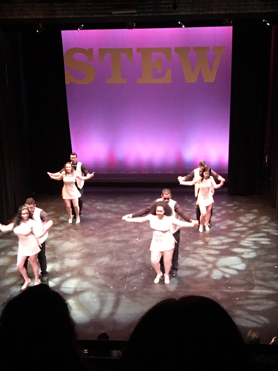 InstaRamSU's tweet photo. Pasíon Latina making us jam out ! https://t.co/RHJIiDt9I8