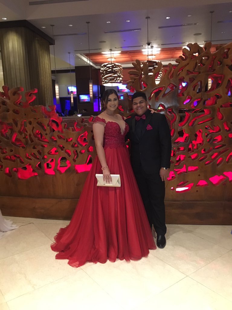 prprom2k19's tweet photo. Escuela Florencia Garcia, Las Piedras 😎💫 https://t.co/fgBWn3jgtQ
