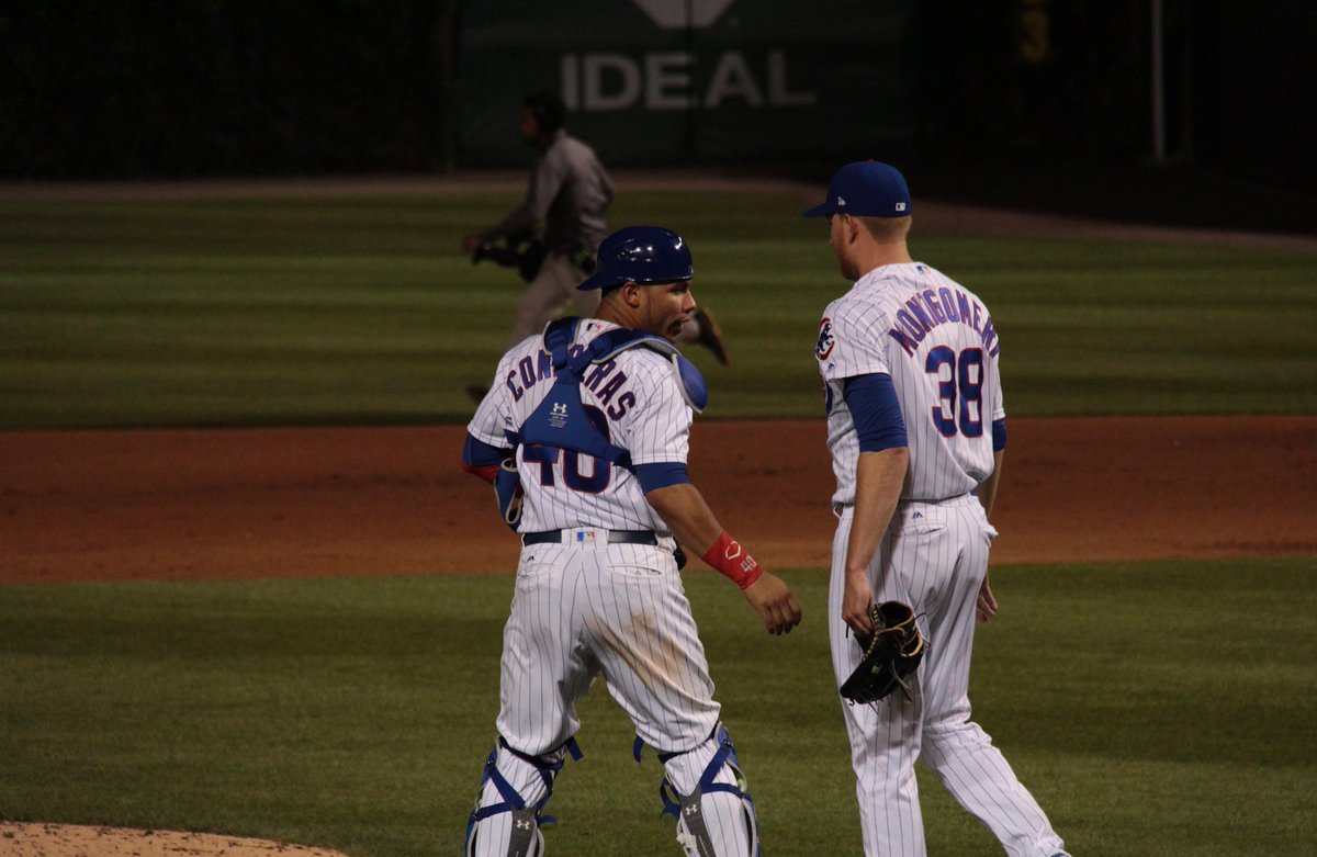 Cubs's tweet photo. Four straight. #W https://t.co/EV5A6GQdzD
