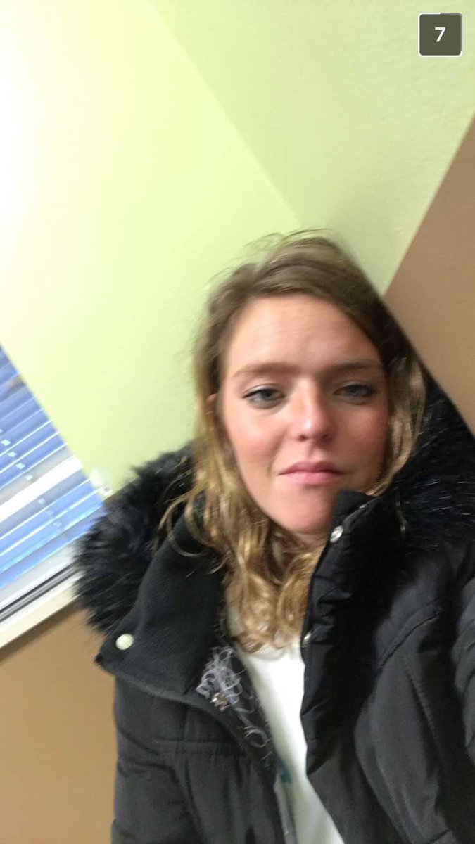 megan_mch's tweet photo. Happiest of birthdays to my trainreck of a best friend 💖 I love you more than cheesy gordita crunches. Wouldn't wanna do life without you https://t.co/Pghlo9jnsO
